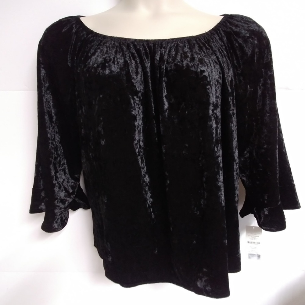 Valerie Stevens womens top 2X Velvet Touch Black